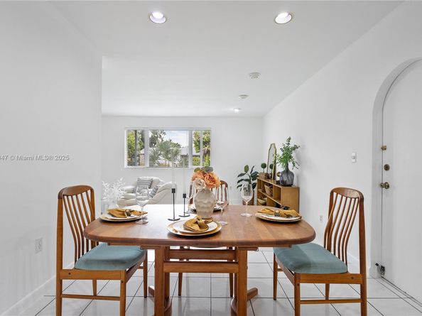 9601 SW 58th St, Miami FL 33173