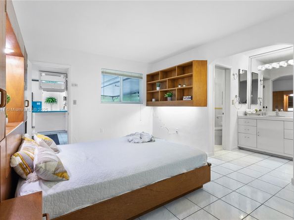 9601 SW 58th St, Miami FL 33173