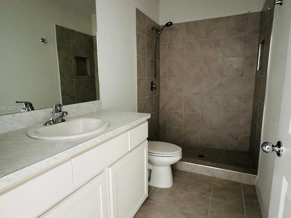 1220 NE 5th Ct, Florida City FL 33034