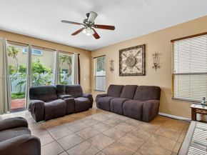 2215 Portofino Ave, Homestead FL 33033