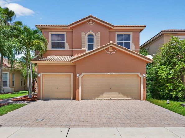 2215 Portofino Ave, Homestead FL 33033
