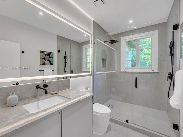 3903 Granada Blvd, Coral Gables FL 33134