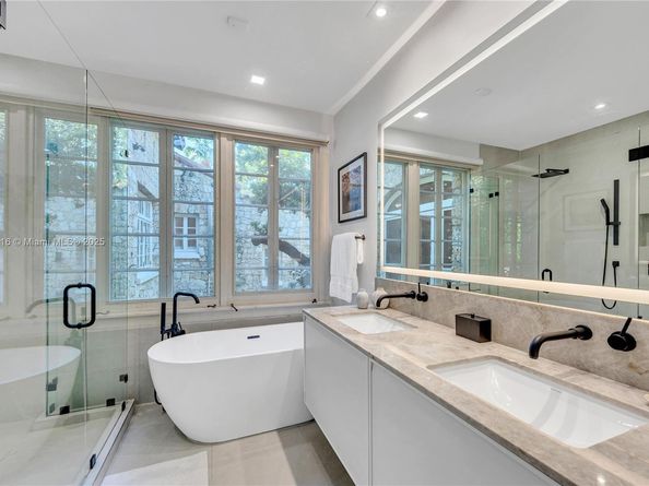 3903 Granada Blvd, Coral Gables FL 33134