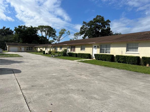 3880 Dale Rd, Palm Springs FL 33406