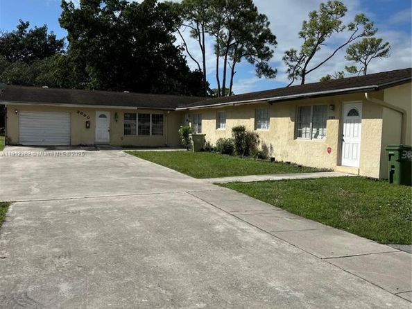 3880 Dale Rd, Palm Springs FL 33406