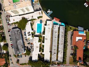 4720 Pine Tree Drive 2, Miami Beach FL 33140