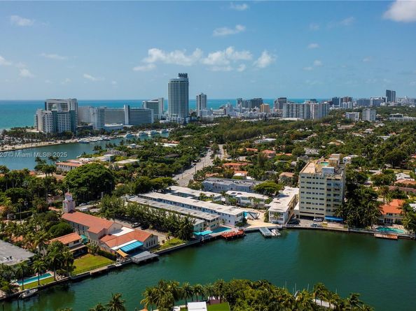 4720 Pine Tree Drive 2, Miami Beach FL 33140