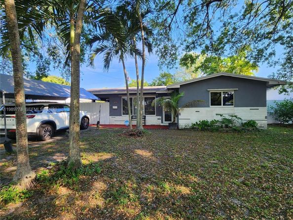 6721 Garfield St, Hollywood FL 33024