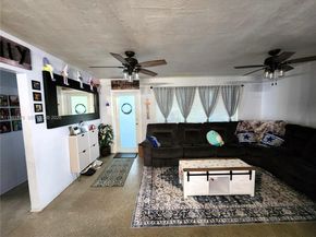 6721 Garfield St, Hollywood FL 33024
