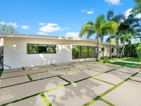 19461 NE 22nd Rd, North Miami Beach FL 33179