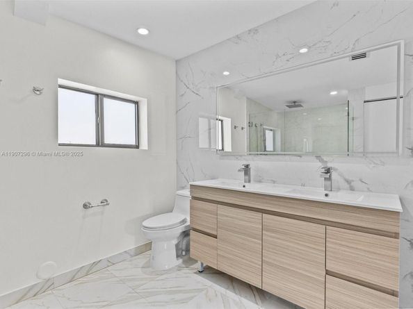 19461 NE 22nd Rd, North Miami Beach FL 33179