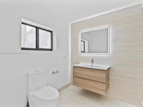 19461 NE 22nd Rd, North Miami Beach FL 33179