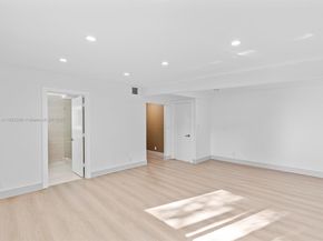 19461 NE 22nd Rd, North Miami Beach FL 33179