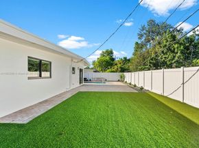 19461 NE 22nd Rd, North Miami Beach FL 33179