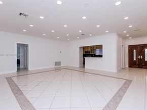 840 NE 182nd Ter, North Miami Beach FL 33162