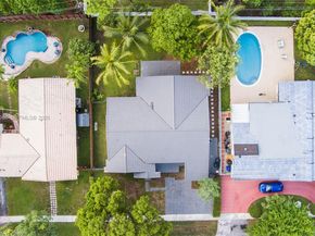 840 NE 182nd Ter, North Miami Beach FL 33162