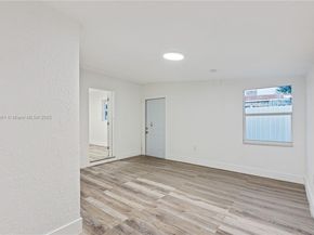 724 Burlington St, Opa-Locka FL 33054
