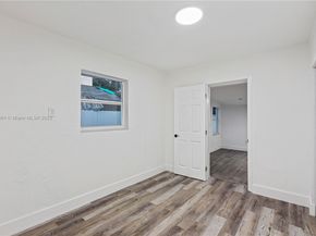 724 Burlington St, Opa-Locka FL 33054