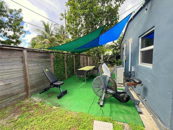 1130 Rutland St, Opa-Locka FL 33054