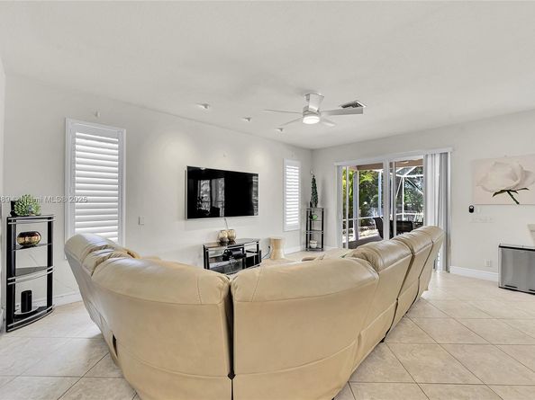 3067 Bayberry Way, Margate FL 33063