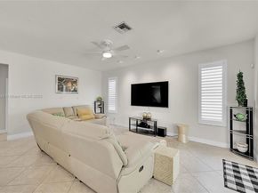 3067 Bayberry Way, Margate FL 33063