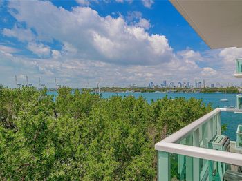 1000 West Ave