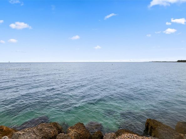 19216 Fisher Island Dr 19216, Miami Beach FL 33109