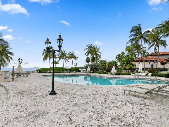 19216 Fisher Island Dr 19216, Miami Beach FL 33109