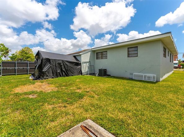 3500 SW 87th Pl, Miami FL 33165