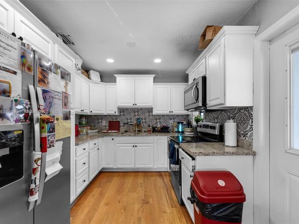 3500 SW 87th Pl, Miami FL 33165