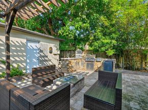 155 NW 124th St, North Miami FL 33168