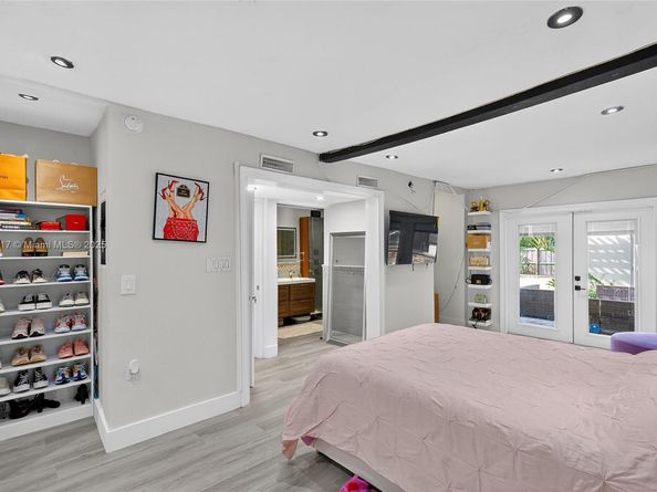 155 NW 124th St, North Miami FL 33168