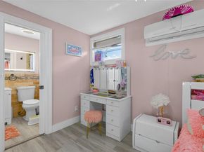 155 NW 124th St, North Miami FL 33168