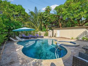 155 NW 124th St, North Miami FL 33168