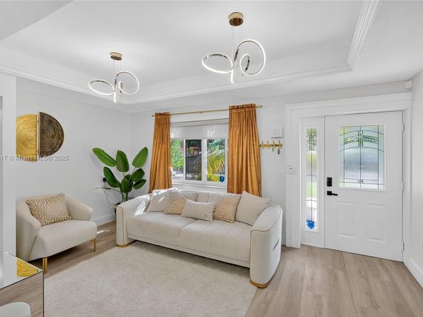 155 NW 124th St, North Miami FL 33168