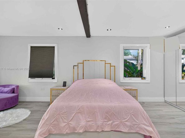 155 NW 124th St, North Miami FL 33168