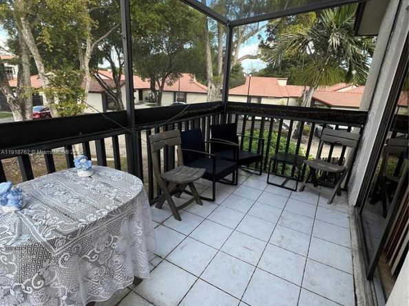 4900 SW 149th Ct 12C, Miami FL 33185