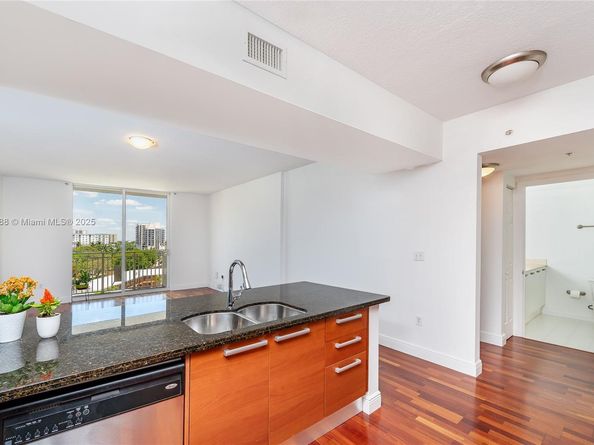 2030 S Douglas Rd 624, Coral Gables FL 33134