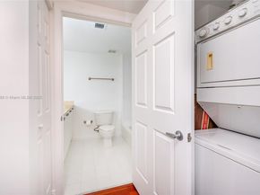 2030 S Douglas Rd 624, Coral Gables FL 33134