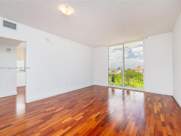 2030 S Douglas Rd 624, Coral Gables FL 33134