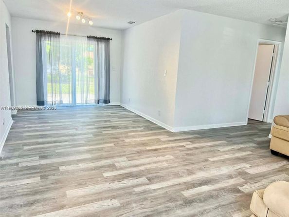 1330 SW 6th Ter, Deerfield Beach FL 33441