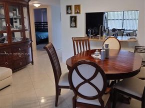 2981 N Nob Hill Rd 406, Sunrise FL 33322