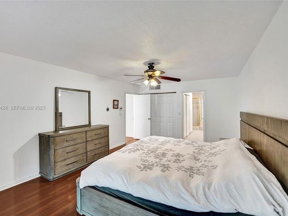 2305 Saint Andrews Rd 129, Hollywood FL 33021