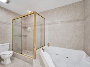 2305 Saint Andrews Rd 129, Hollywood FL 33021