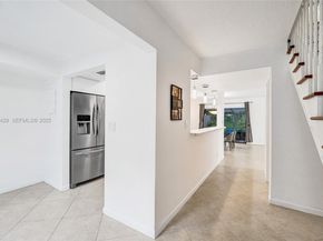 2305 Saint Andrews Rd 129, Hollywood FL 33021