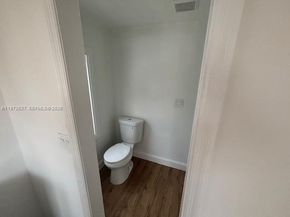 34 NW 69th St, Miami FL 33150