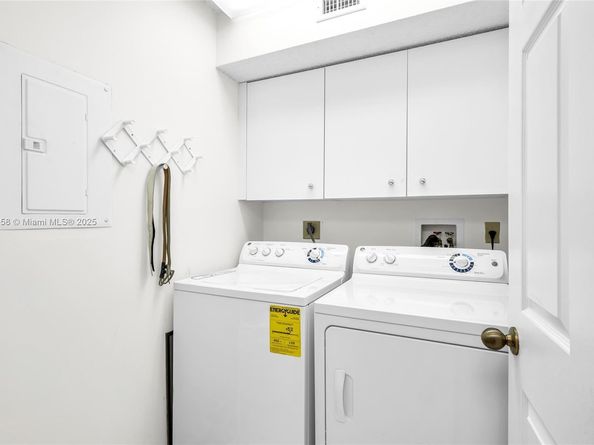 7536 Fairfax Dr 205, Tamarac FL 33321