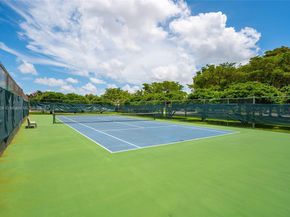 7536 Fairfax Dr 205, Tamarac FL 33321