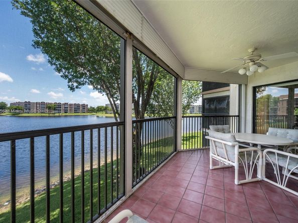 7536 Fairfax Dr 205, Tamarac FL 33321