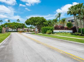 7536 Fairfax Dr 205, Tamarac FL 33321